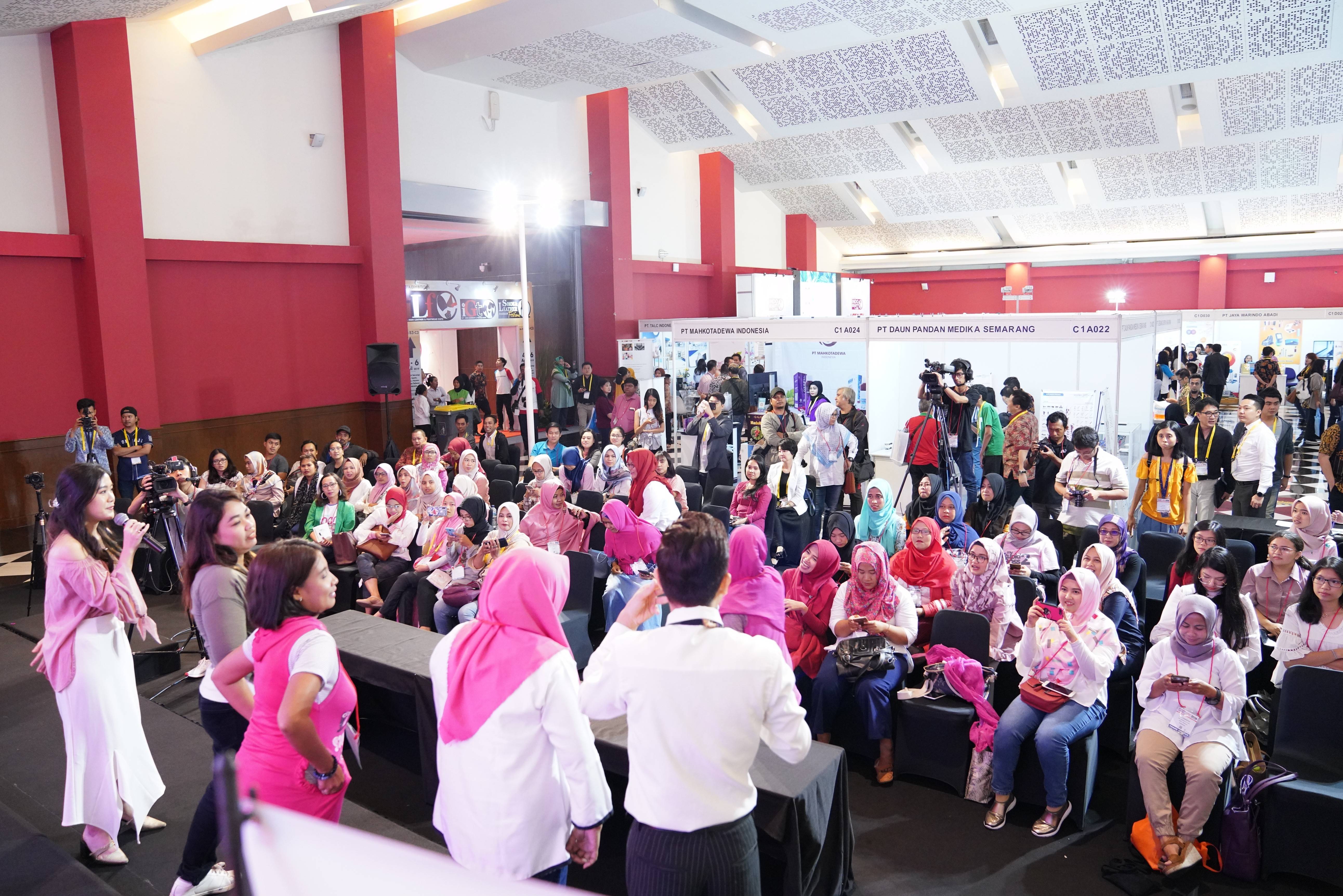 mobeauty Indonesia东南亚市场规模最大的美妆盛会pg电子模拟器免费试玩2025年印尼雅加达美容美发展览会 Cos(图3)